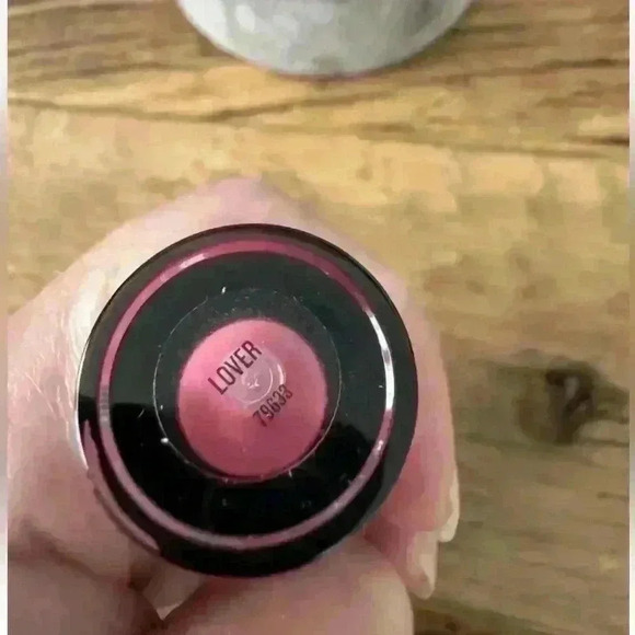 Buxom Wildly Whipped Lightweight Liquid Lipstick ~ LOVER ~ NEW In Box! - Picture 8 of 9